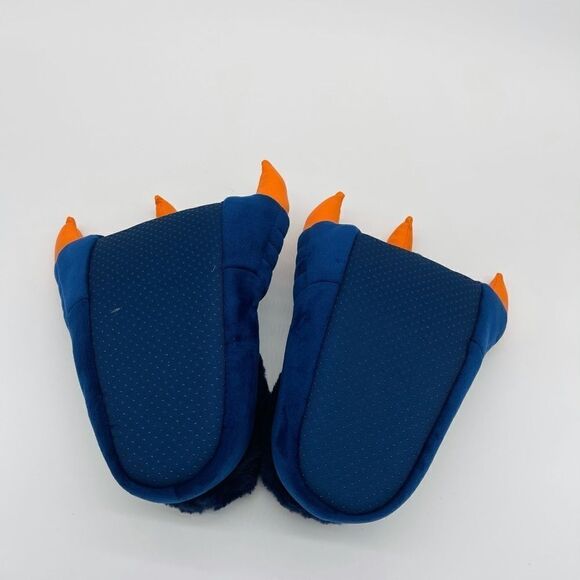 Toddler Monster Foot Slipper
TUCKER + TATE - Picture 6 of 7